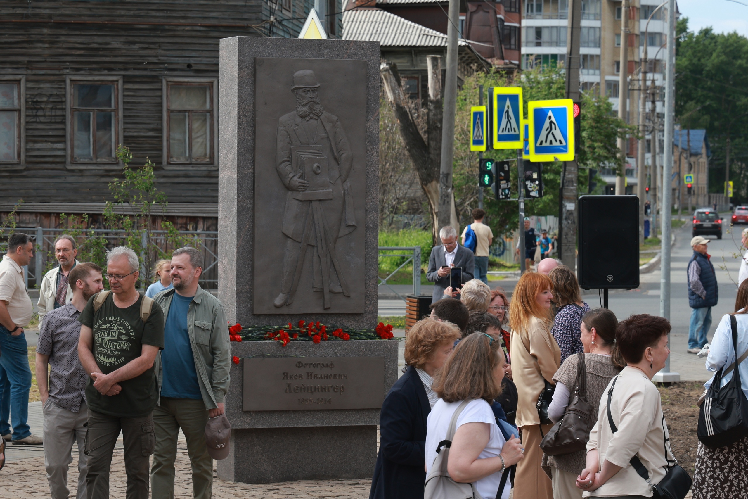 В Архангельске открыли памятник Якову Лейцингеру